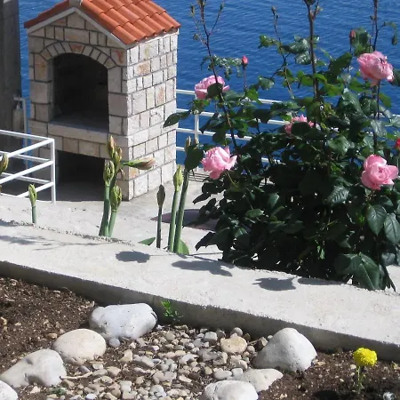 By The Sea Sobra, Mljet - 4889 *