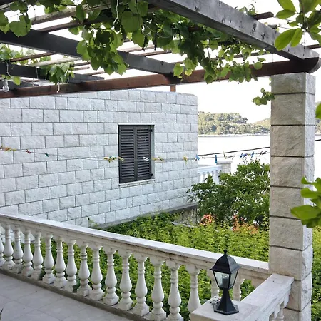 Apartman By The Sea Sobra, Mljet - 4889 Babino Polje
